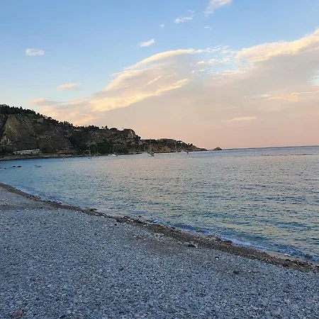Guest house Il Cantone Del Faro 4*